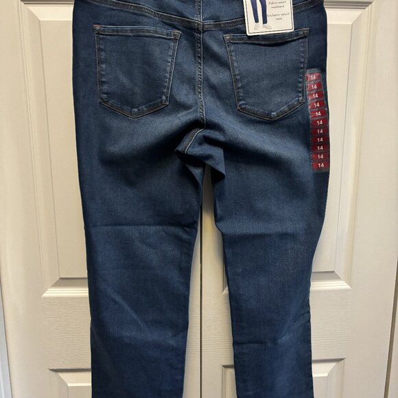 NWT Women's Pull On Straight Leg Jeans Size 14 - Picture 5 of 5